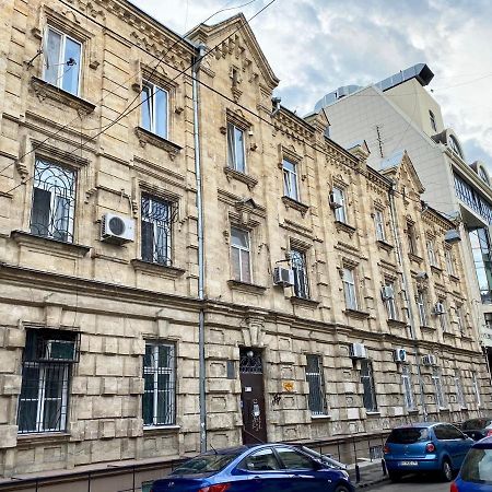 Old Town Apartments Lanzheron Beach Одесса Экстерьер фото